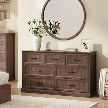 CARPETNAL Farmhouse Dresser and Nightstand Sets for Bedroom, 3 Pcs Bedroom Set, 7 Drawer Dresser & Nightstand Set of 2, Modern Wood Chest of Drawers for Bedroom, Living Room, Entryway, Brown