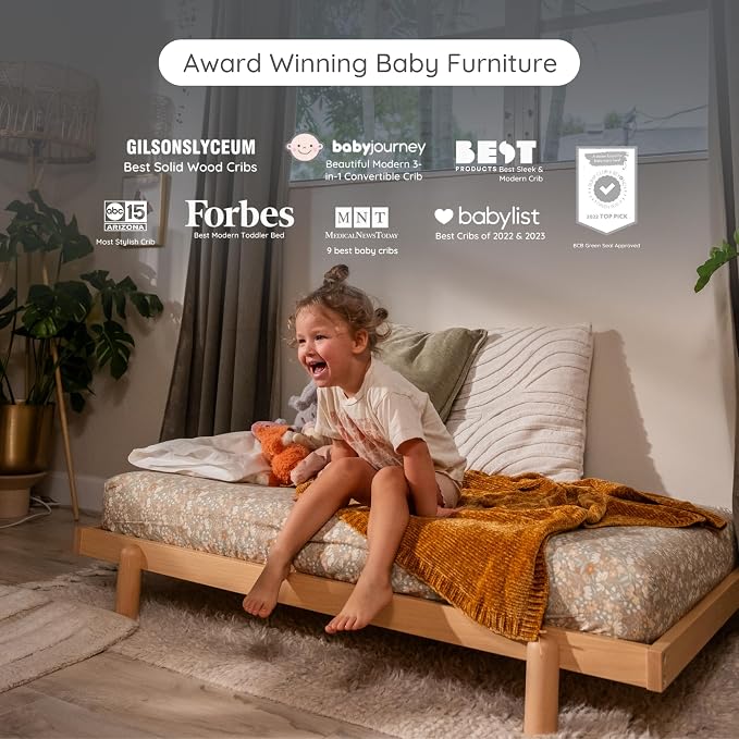 dadada Baby Bliss 4-in-1 Convertible Crib to Toddler Bed & Floor Bed – Made in Italy, GREENGUARD Gold Certified, Baby-Safe Finish, Sustainable Beechwood, Modern Design, 4 Adjustable Heights (Natural)