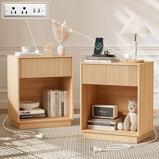 Fluted Nightstands Set of 2, Night Stand with Charging Station, Modern Bed Side Table with Drawer and Storage Shelf, Wood Mid Century End Table for Bedroom Living Room (Oak)