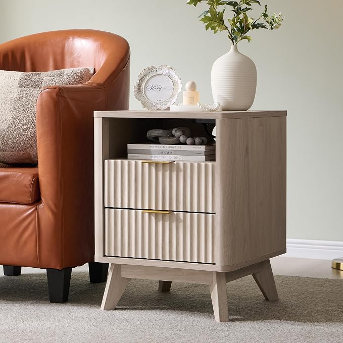 T4TREAM Fluted Nightstand with Charging Station, 18" Modern Side Table with 2 Drawers, End Table w/Storage, Bedside for Bedroom, Living Room, Curved Profile Design, White Alder