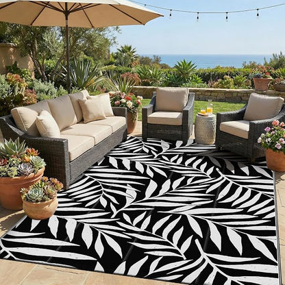 Smiry Outdoor Rug 5x8 ft, Waterproof Reversible Plastic Straw Rugs, Outdoor Area Rug with Leaf Pattern, Outside Floor Mat for Patio, Backyard, Deck, Picnic, Beach, Camping, Black & White