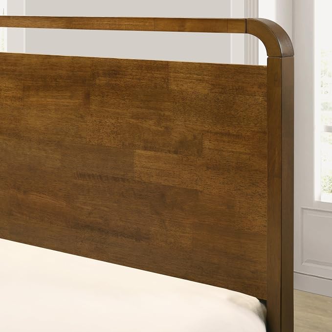 Roundhill Furniture Eldren Wood Bedroom Set, Queen Platform Bed with Two Nightstands in Walnut Finish