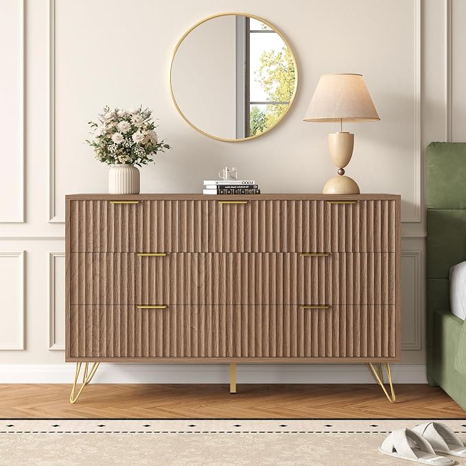 Fluted 7 Drawers Dresser for Bedroom, Wood Dressers with Scratch-Proof Golden Handles, Natural Curved Profile, Modern Chest for Living Room, Hallway, Entryway, Natural Oak