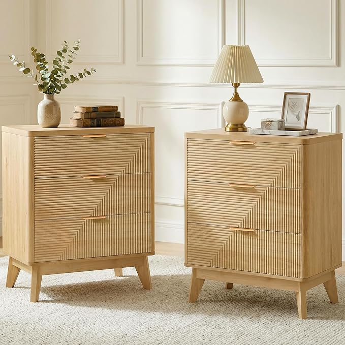 LYNCOHOME 3 Drawer Fluted Nightstand, Modern Wood Night Stand with Curved Profile, Fluted Tall Nightstand with Drawers, Light Oak