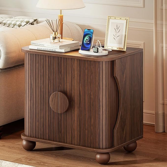 Modern Square Nightstand with Charging Station and Sliding Doors, Modern Bedside Table with Round Wooden Sliding Door Handle, Suitable for Bedroom (Walnut)