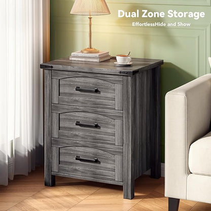 Decofy Farmhouse Nightstand with Charging Station, 18'' Wide Rustic End Table with USB/Type-C Ports, 3 Drawers, Wood Bedside Table for Bedroom, Grey Oak