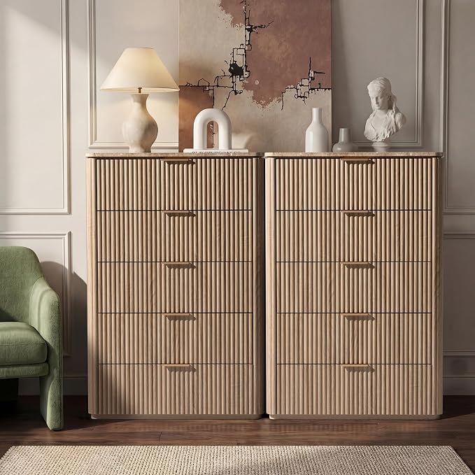 Dresser for Bedroom with 5 Drawers, 46"H Chest of Drawers, Fluted Dresser with Faux Marble Top, Curved Profile Design, Metal Handle, Wood Closet Storage Organizer for Living Room, Hallway, Natural Oak
