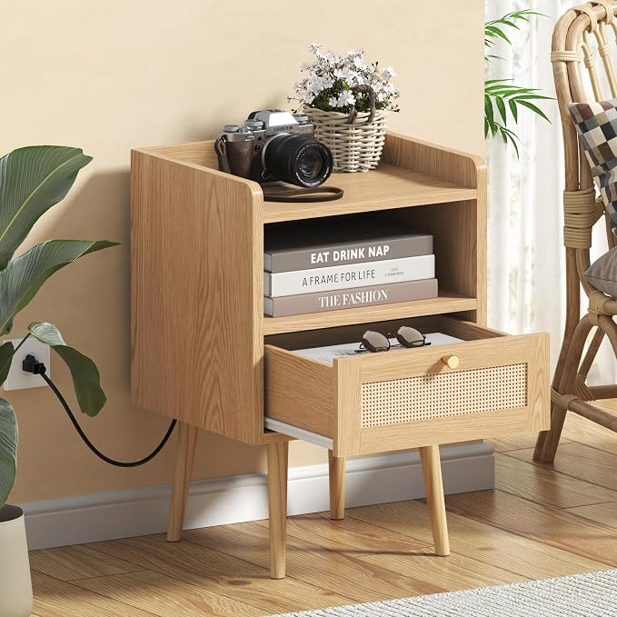 MECHYIN Night Stand Set 2, Nightstands Set of 2 with Charging Station, Rattan Side Tables with Solid Wood Legs, Boho Bedside End Table for Apartment Bedroom Dorm Small Space