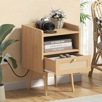 MECHYIN Night Stand Set 2, Nightstands Set of 2 with Charging Station, Rattan Side Tables with Solid Wood Legs, Boho Bedside End Table for Apartment Bedroom Dorm Small Space