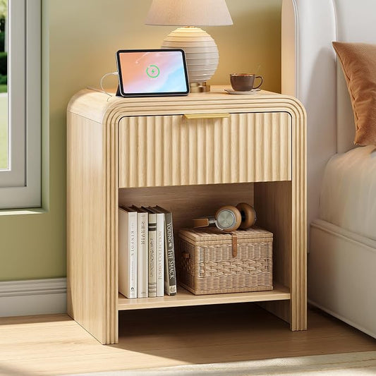 Decofy Fluted Nightstand with Charging Station, Modern Bedroom Side Table with Gold Handles, Curved Profile Design, End Table Wood Organizer for Bedroom, Open Shelf & 1 Drawers (1 Pack, Natural Oak)
