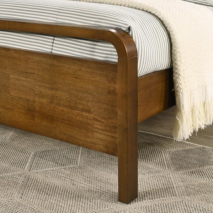 Roundhill Furniture Eldren Wood Bedroom Set, Queen Platform Bed with Two Nightstands in Walnut Finish