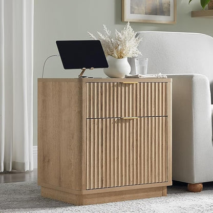 T4TREAM 23'' Fluted Nightstand Swith Charging Station, Large 2 Drawer Side Table, Modern End Table with Storage, Mid Century Bedside Table for Bedroom, Living Room, Curved Profile, Natural Oak