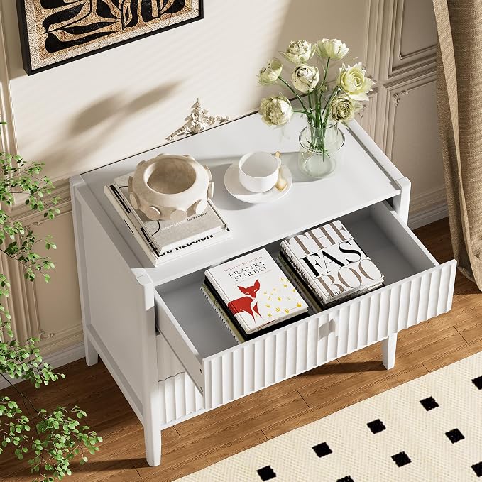 Furniway 31.5" Wide White 3 Drawer Nightstand, Modern Fluted Bedside Table with Metal Handles, Large Storage End Table for Bedroom