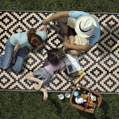SAND MINE Waterproof Outdoor Rug 5x8 ft, Plastic Reversible Rug, Modern Area Rug, Large Floor Mat for Outdoors, RV, Patio, Backyard, Deck, Picnic, Beach, Camping, Black & Beige