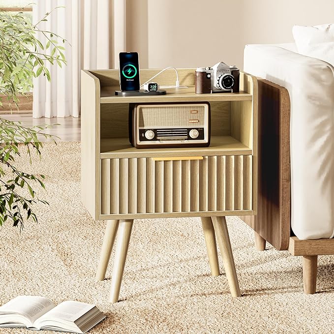 Huuger Nightstand with Charging Station, USB-C Port, Fluted Night Stand with Drawer, Bed Side Table with Solid Wood Feet, Open Storage, End Table with Raised Edge, for Bedroom, Natural