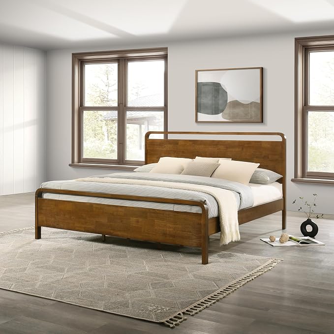 Roundhill Furniture Eldren Wood Bedroom Set, King Platform Bed with Two Nightstands in Walnut Finish