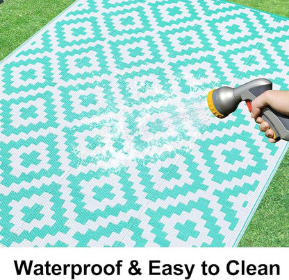 Smiry Waterproof Outdoor Rug 4x6 ft, Reversible Plastic Straw Patio Camping Rugs, Outdoor Indoor RV Mat Carpet for Patio, Outside Entry, Backyard, Deck, Bench, Picnic, Camper, White & Teal