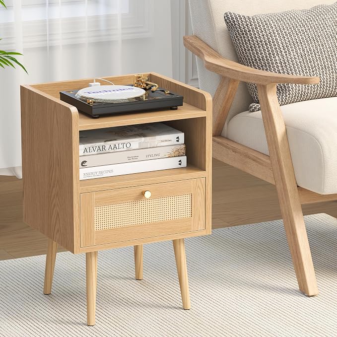 MECHYIN Night Stand Set 2, Nightstands Set of 2 with Charging Station, Rattan Side Tables with Solid Wood Legs, Boho Bedside End Table for Apartment Bedroom Dorm Small Space