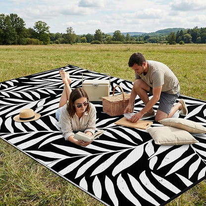 Smiry Outdoor Rug 6x9 ft, Waterproof Reversible Plastic Straw Rugs, Outdoor Area Rug with Leaf Pattern, Outside Floor Mat for Patio, Backyard, Deck, Picnic, Beach, Camping, Black & White